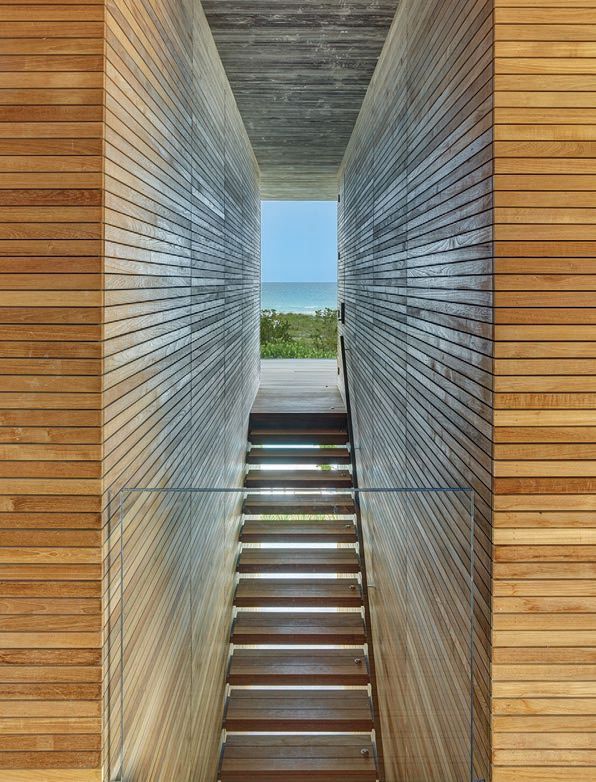 Located in a tropical climate, Casa Larga lays low allowing for wind, water and light to pass through PHOTO BY JEFF HEATLEY AND MATTHEW CARBONE
