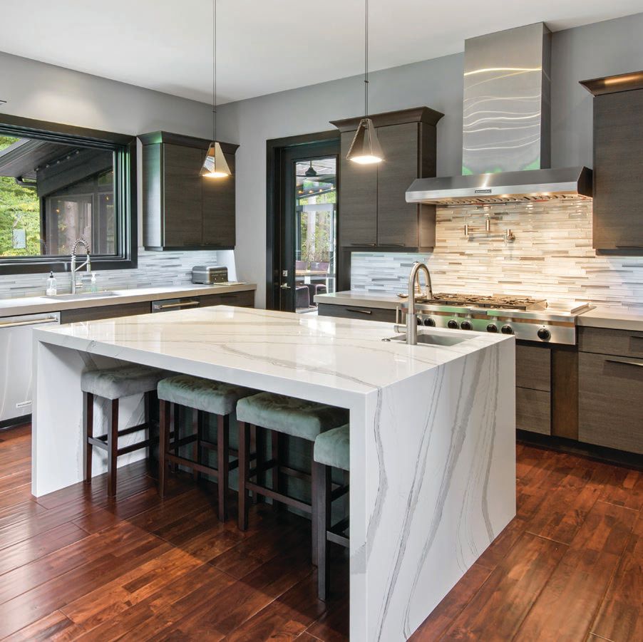 15123 Hawthorne Lane has a kitchen worthy of the most luxe of primary residences. PHOTO BY: VHT PHOTOGRAPHY