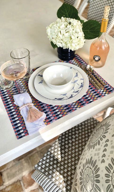 Meacham loves to weave florals throughout her tablescapes PHOTO COURTESY OF MARIAN LOUISE DESIGNS